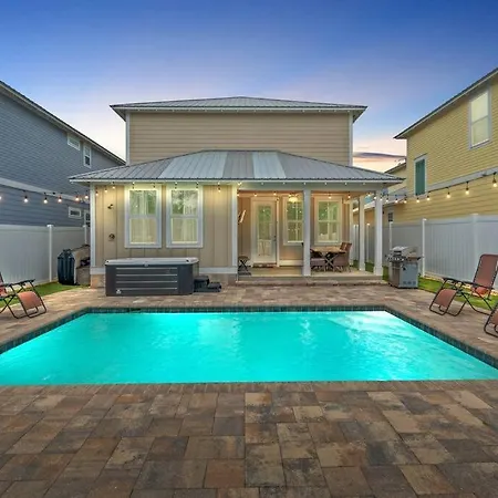 Villa Sandy Palms, Heated Pool & Seasonal Hot Tub, 3 Min Walk To The Beach, W Golf Cart & Beach Gear